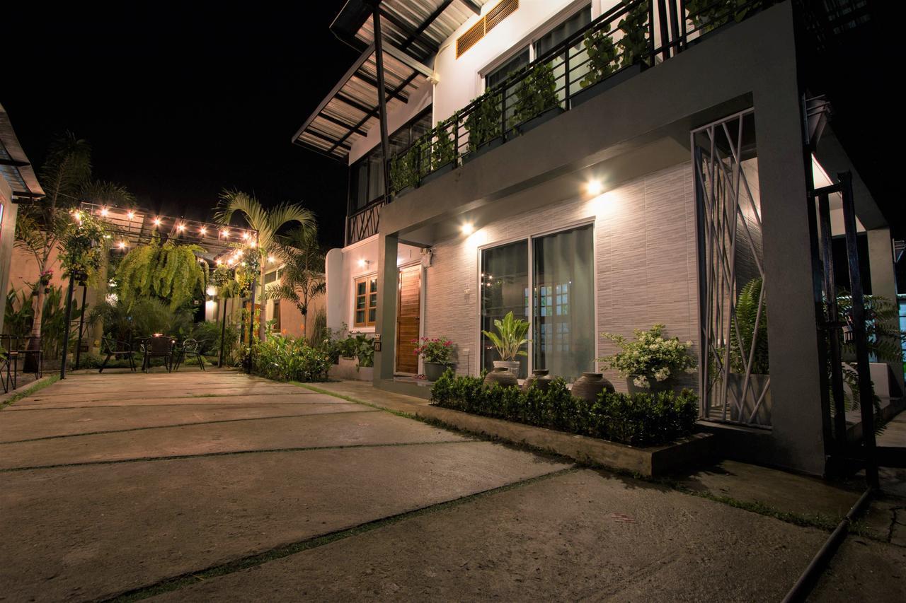 Hotel Casa Malee Chiang Mai Exterior foto