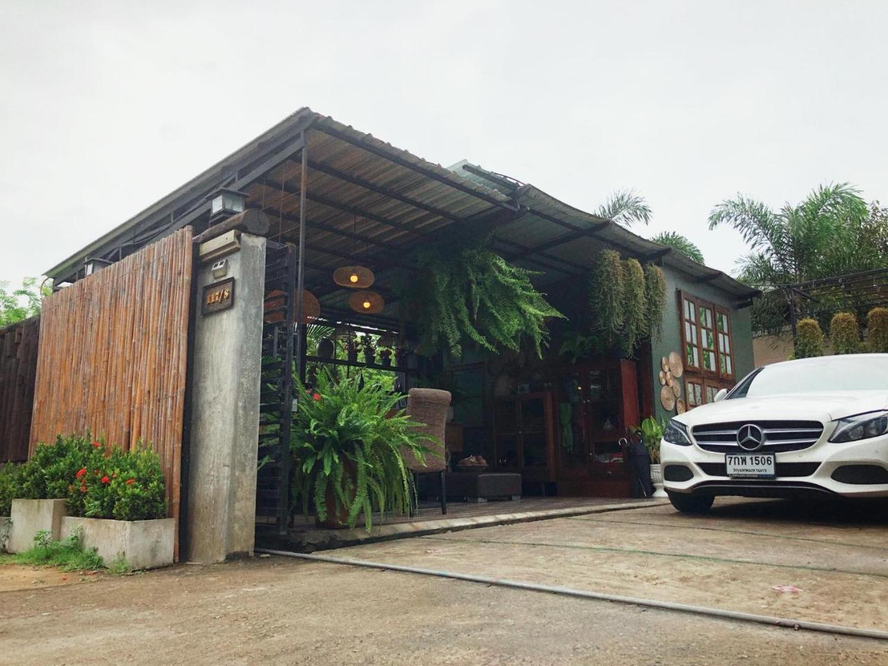 Hotel Casa Malee Chiang Mai Exterior foto